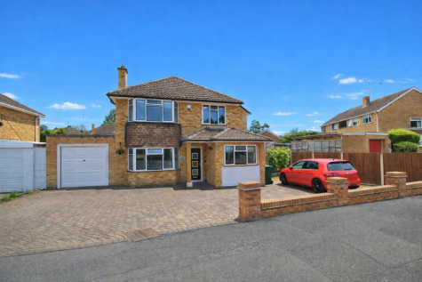Broomfield Road, Kidderminster, DY11