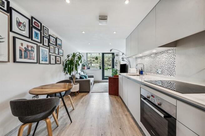 Chiswick High Road, W4 - FOR SALE