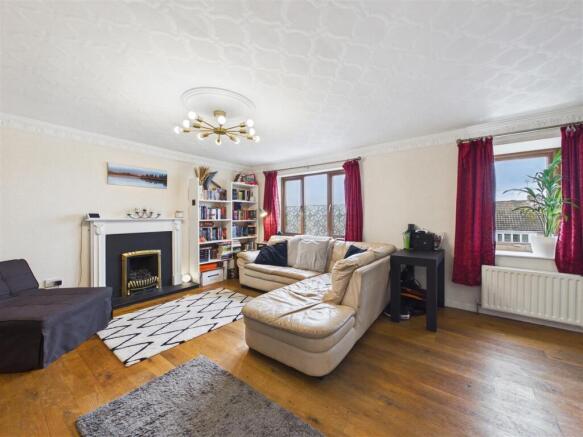 Holmley Lane, Dronfield photo 4