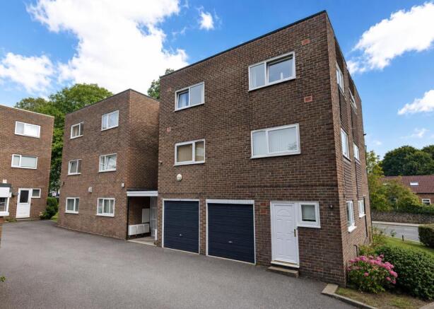 Kingsway Court Leeds, LS17 6SS