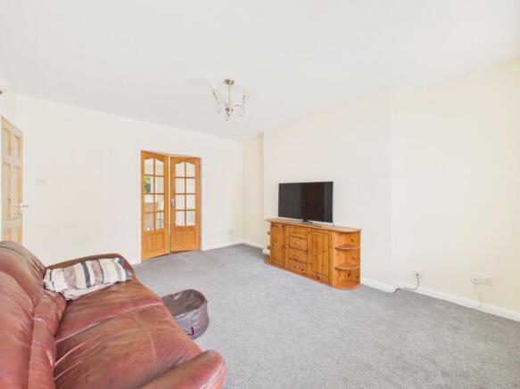 3 bed Semi-Detached for sale Image 12