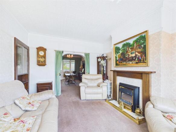 3 bed Semi-Detached for sale Image 6