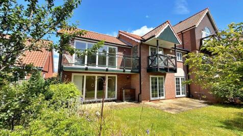 Park Lane, Burton Waters, Lincoln