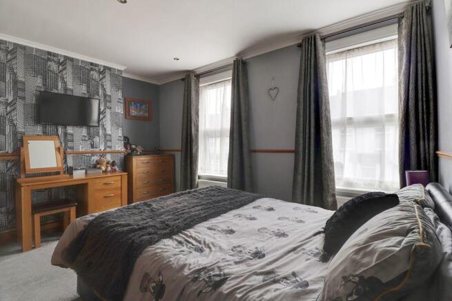 Bedroom 1 (Double)