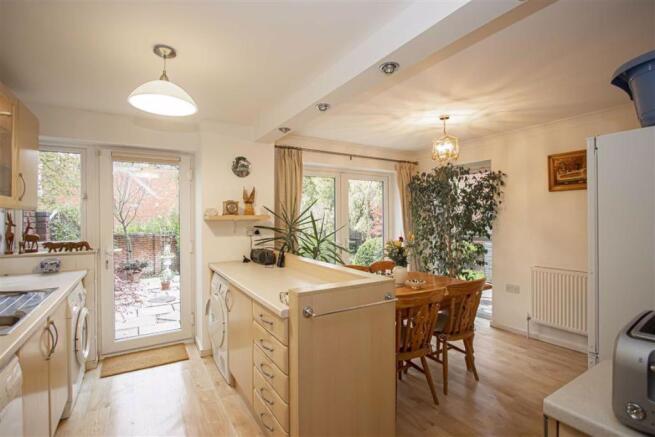 KITCHEN/DINER