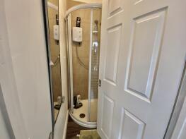 2, Plasnewydd Place, Roath, Cardiff CF24 3HD