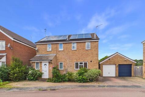 Bramble Road, Towcester, NN12