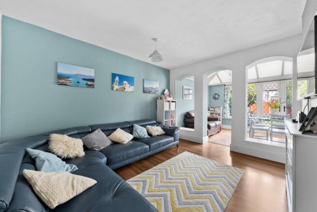 Carr Manor View, Leeds, LS17 photo 4