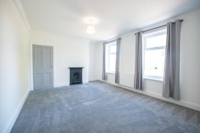 3 bed Terraced to rent Image 12