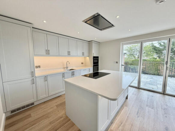 Culloden Close, St. Neots, PE19 photo 3