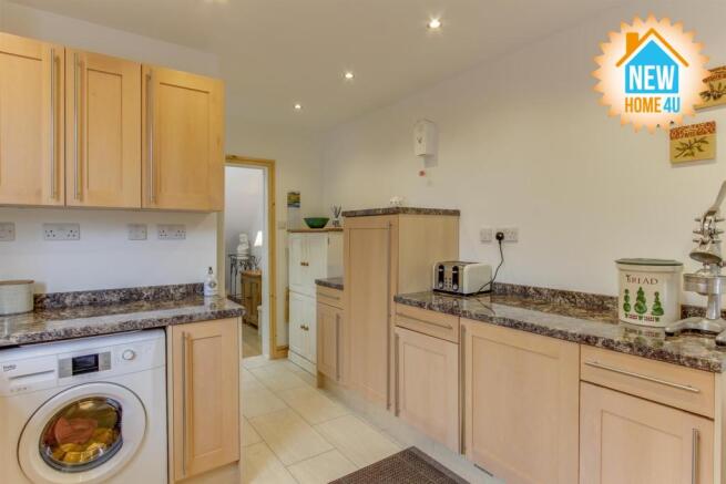 KITCHEN: