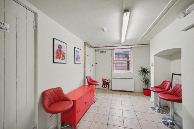 4 bed Semi-Detached for sale Image 9