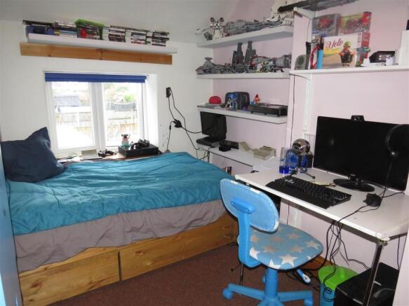 Photo 11