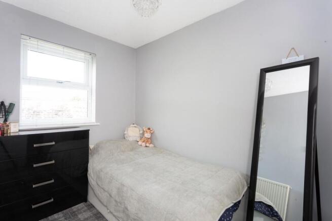 3 bed House for sale Image 9