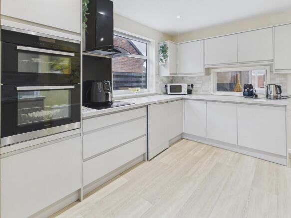 CAM04273G0-PR0267...