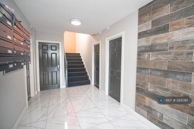 1 bed Flat to rent Image 11