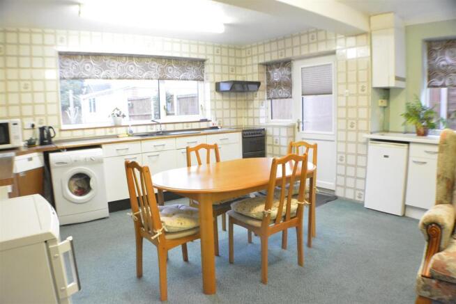 Dining Kitchen Third Picture