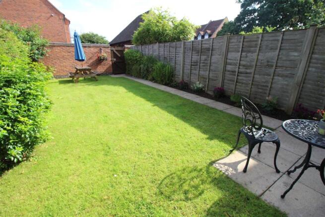 HighfieldGarden1.JPG