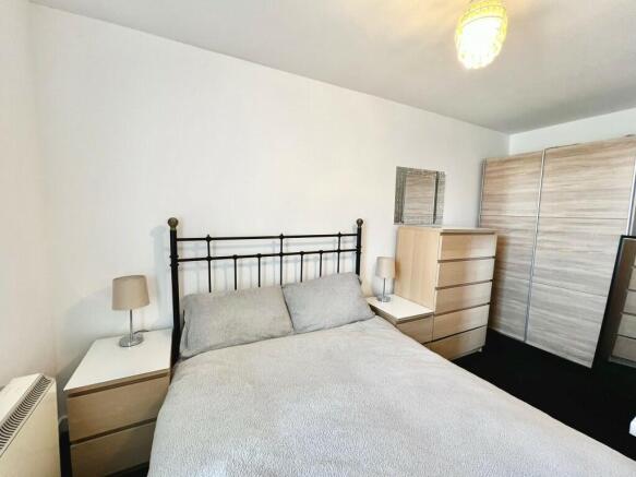 1 bed Flat to rent Image 8