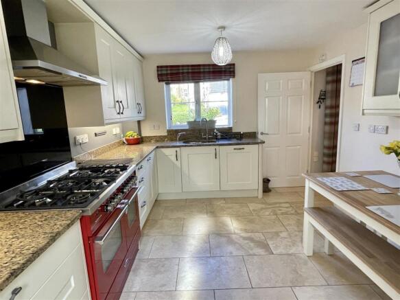 Kitchen/Breakfast Room