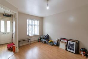 64, Wearhead Drive, Sunderland SR4 7LW