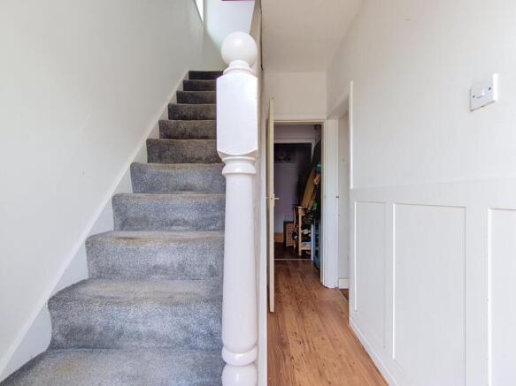 4 bed Semi-Detached for sale Image 5