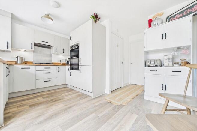 160cbda4-CAM01085...