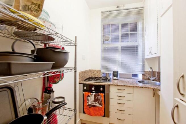 Gilling Court , Belsize Grove, NW3 4UY photo 4