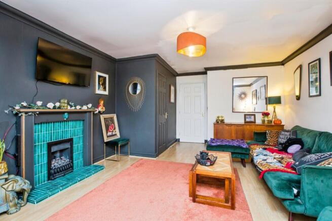 3 bed Terraced for sale Image 6