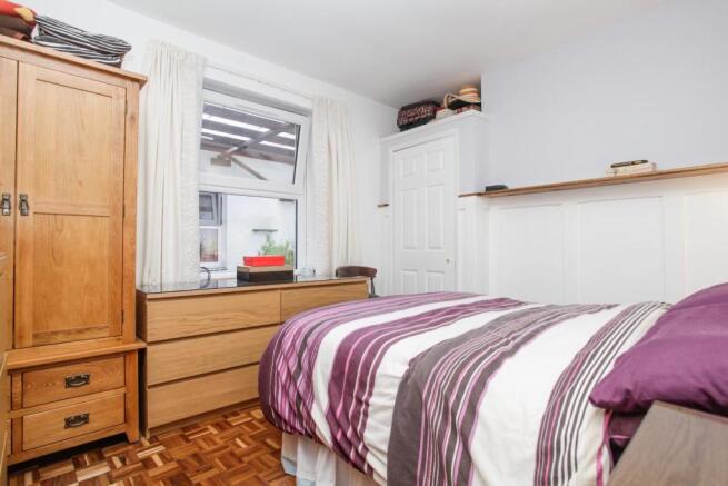 Flat A, 17 Wellingto