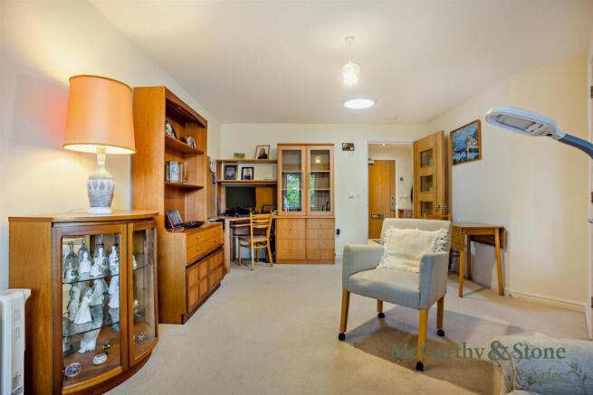 8704800-interior17-800.jpg