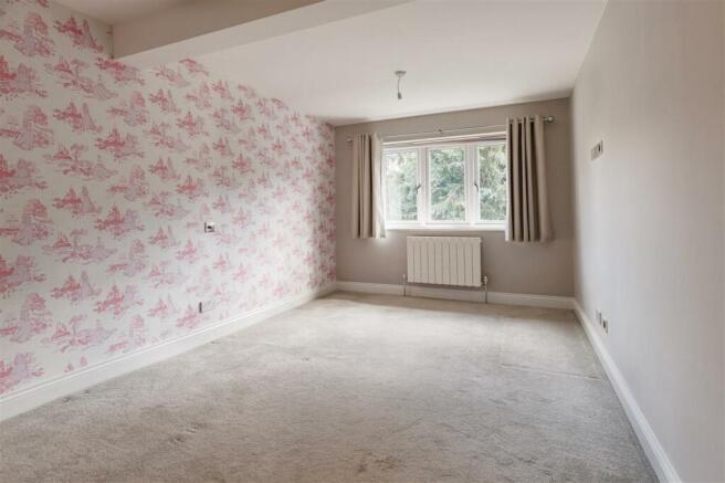 MC Kendal Avenue 22