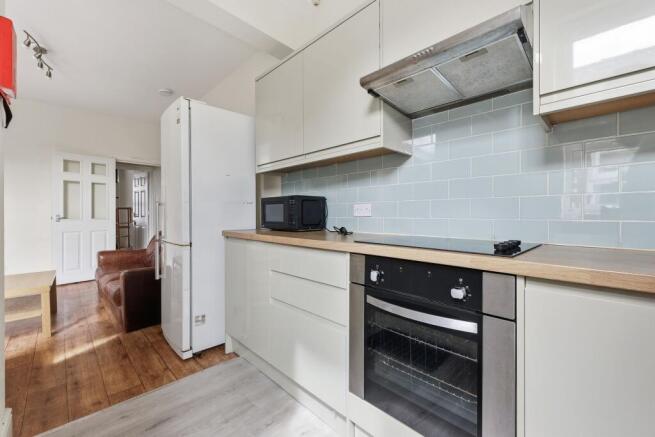 3 bed Terraced for sale Image 7