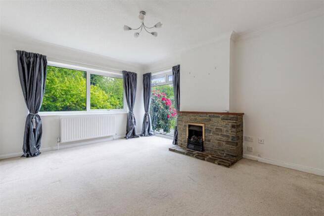 A11 - 23 Redwalls Meadow Dartmouth - 260512.jpg