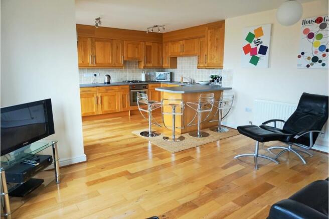 Lounge / Kitchen