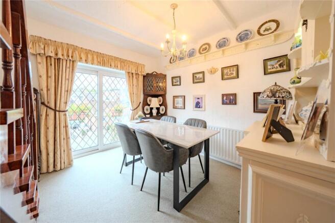 Priesthorpe Road, Farsley, Pudsey, West Yorkshire photo 4