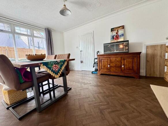 3 bed Semi-Detached for sale Image 6