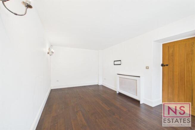 3 bed House for sale Image 7