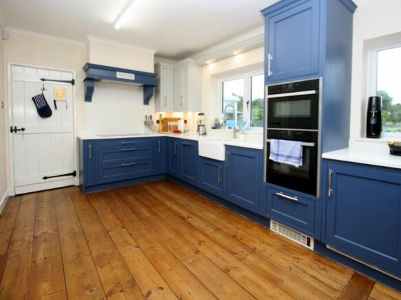 Kitchen 1