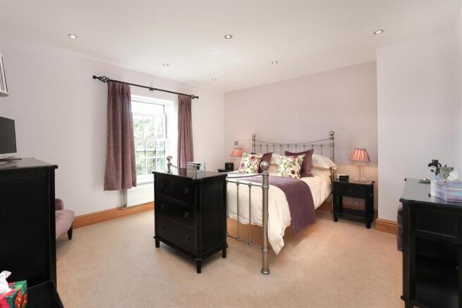 Bed1.jpg
