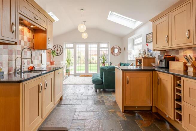 Cannon HIll Road - Creative House Studio --11.jpg