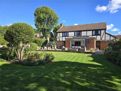 Farnleys Mead, Lymington, Hamsphire, SO41