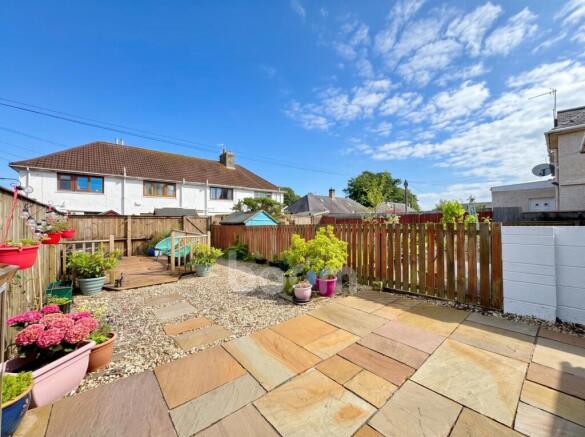 Dalry Road, Kilbirnie rear garden pic