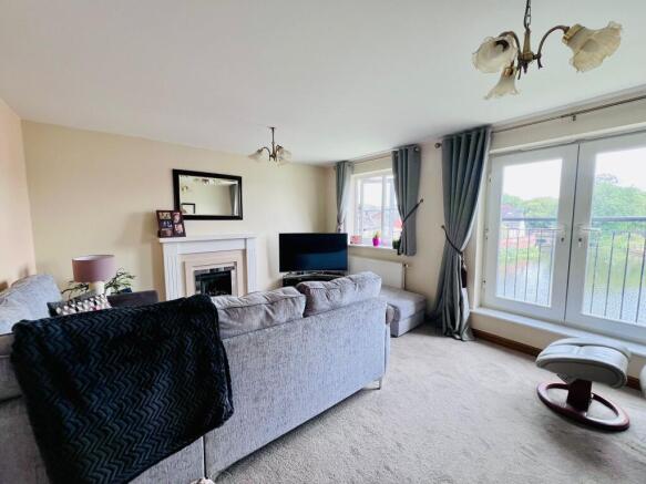 LIVING ROOM (4).jpeg