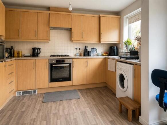 KITCHEN / DINER