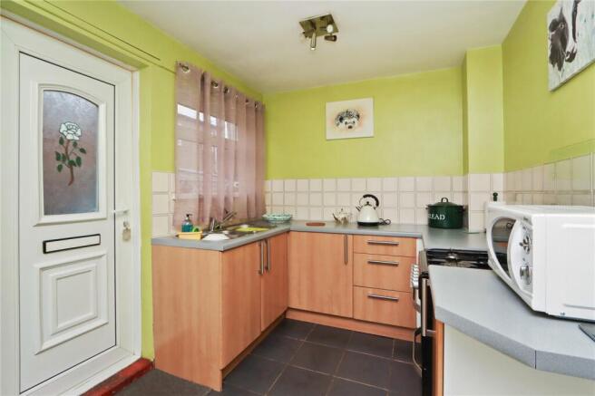 Kitchen Pic 1
