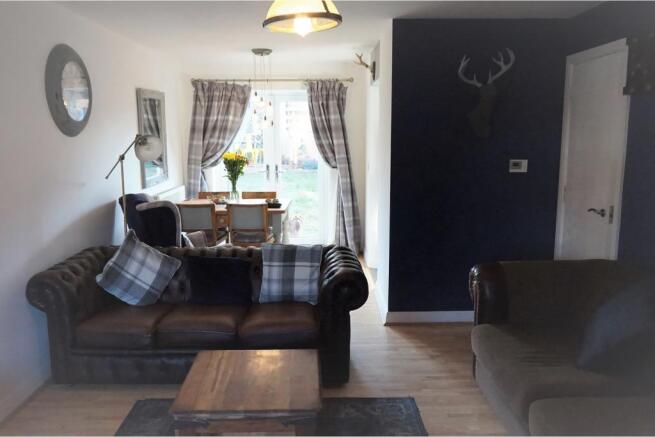 Lounge/Dining Room