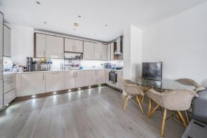 Flat 37, 3 Heathland Court, Grebe Way, Maidenhead SL6 8DE