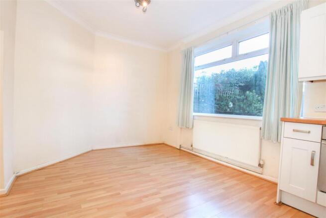FITTED KITCHEN / DINING ROOM