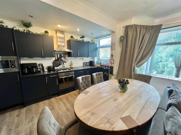 3 bed End of Terrace for sale Image 4
